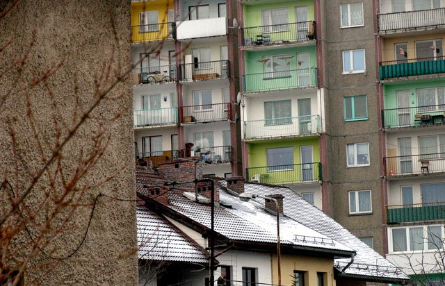 Czy nad wieżowcami przy ul. Działkowicza ciąży fatum?