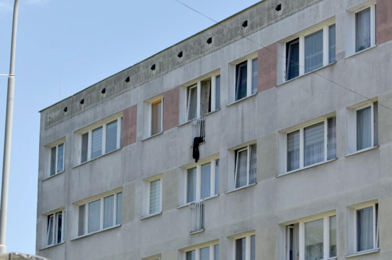 przezy-upadek-z-czwartego-pietra-133724