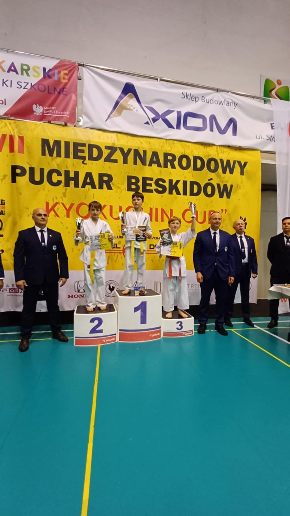 osiem-krazkow-podczas-miedzynarodowych-zawodow-133747