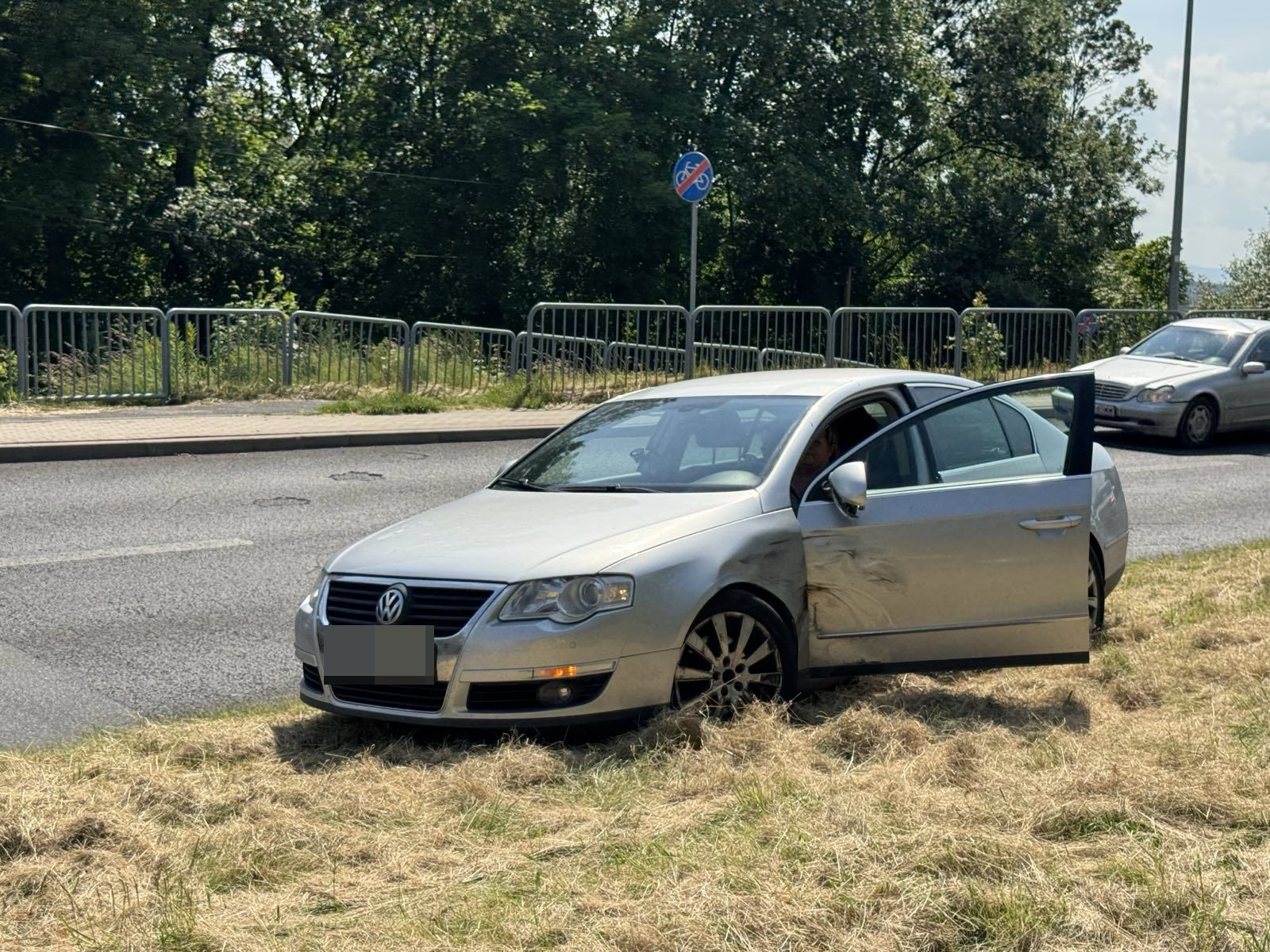 volkswagen-i-dacia-spotkay-sie-w-grabarowie-133775