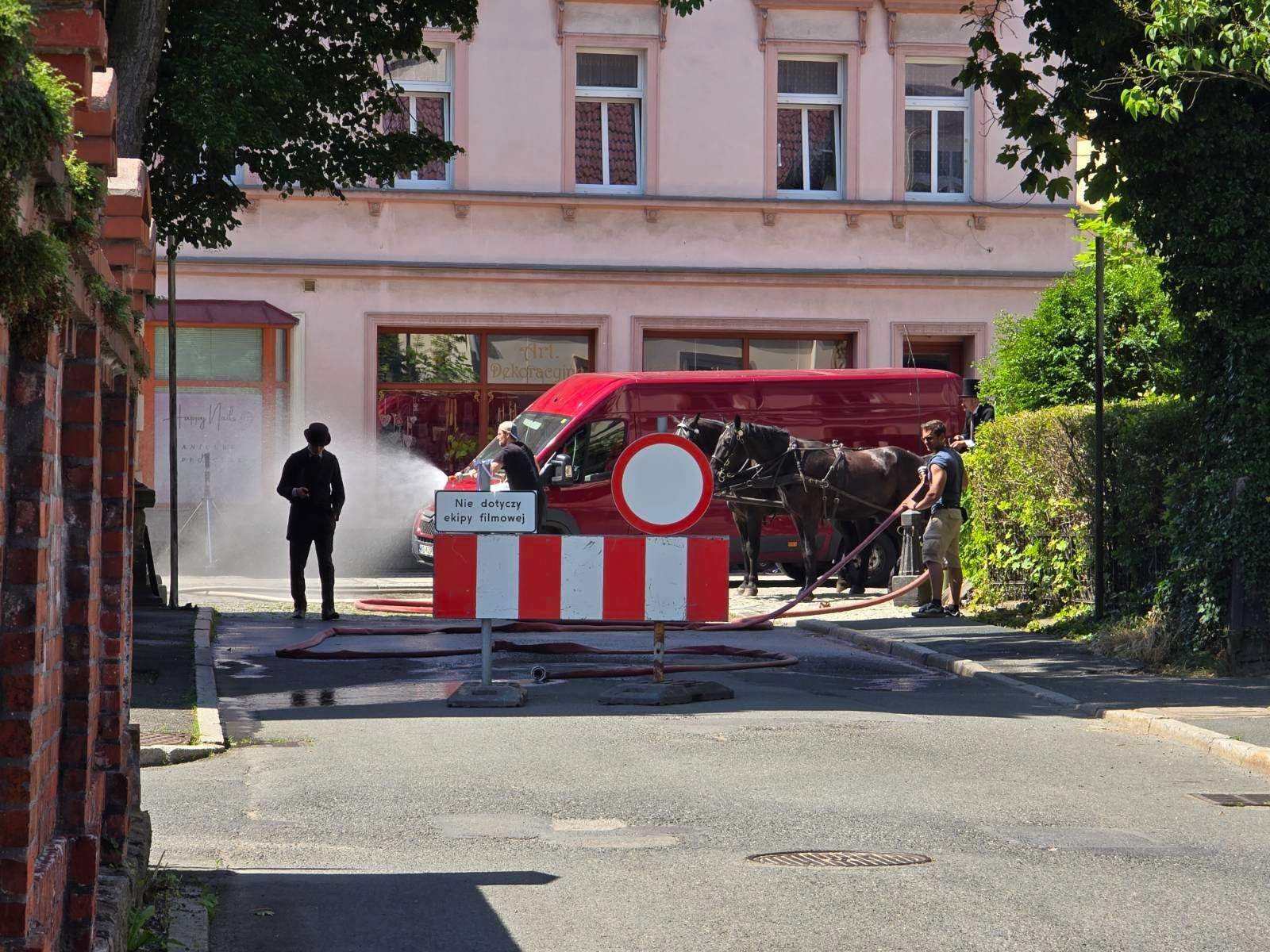 utrudnienia-w-cieplicach-przez-plan-filmowy-133848