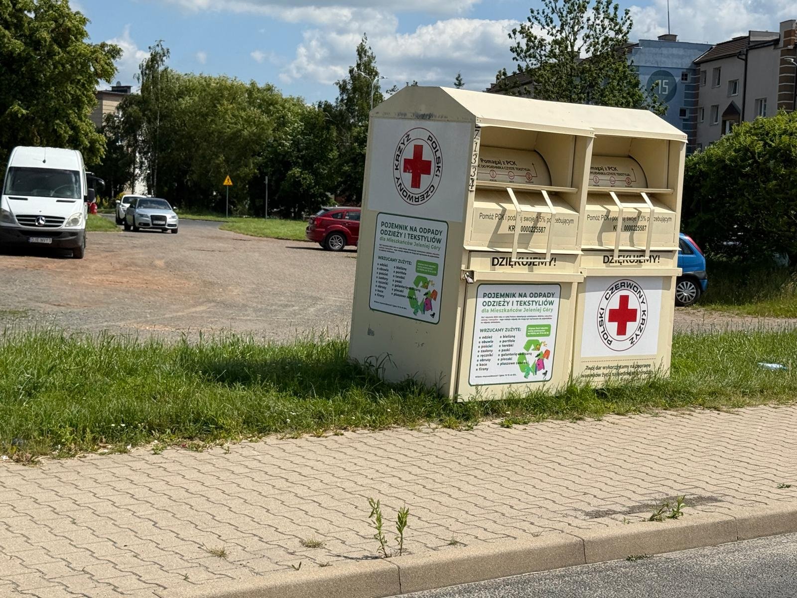 pojemniki-na-tekstylia-juz-dostepne-133879