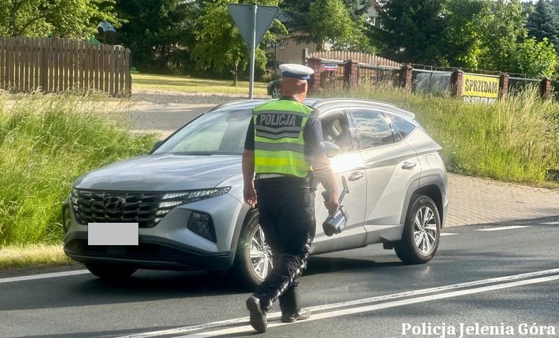 policjanci-czuwaja-nad-bezpieczenstwem-133999