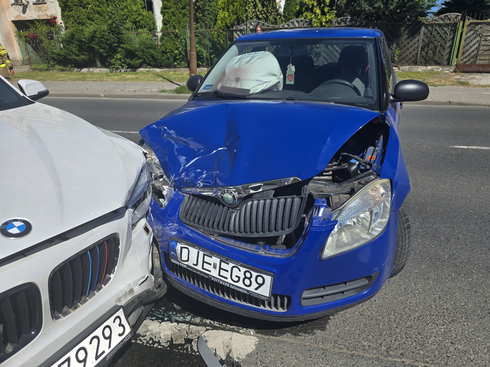 bliskie-spotkanie-bmw-i-skody-134042