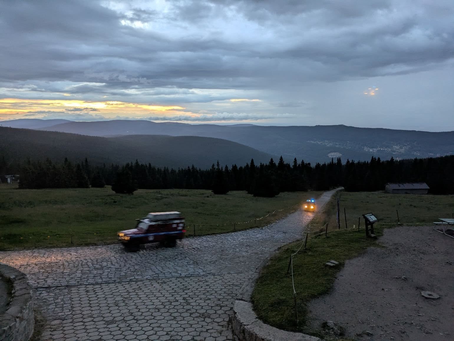 pozar-przekaznika-rtv-na-snieznych-kotach-134159