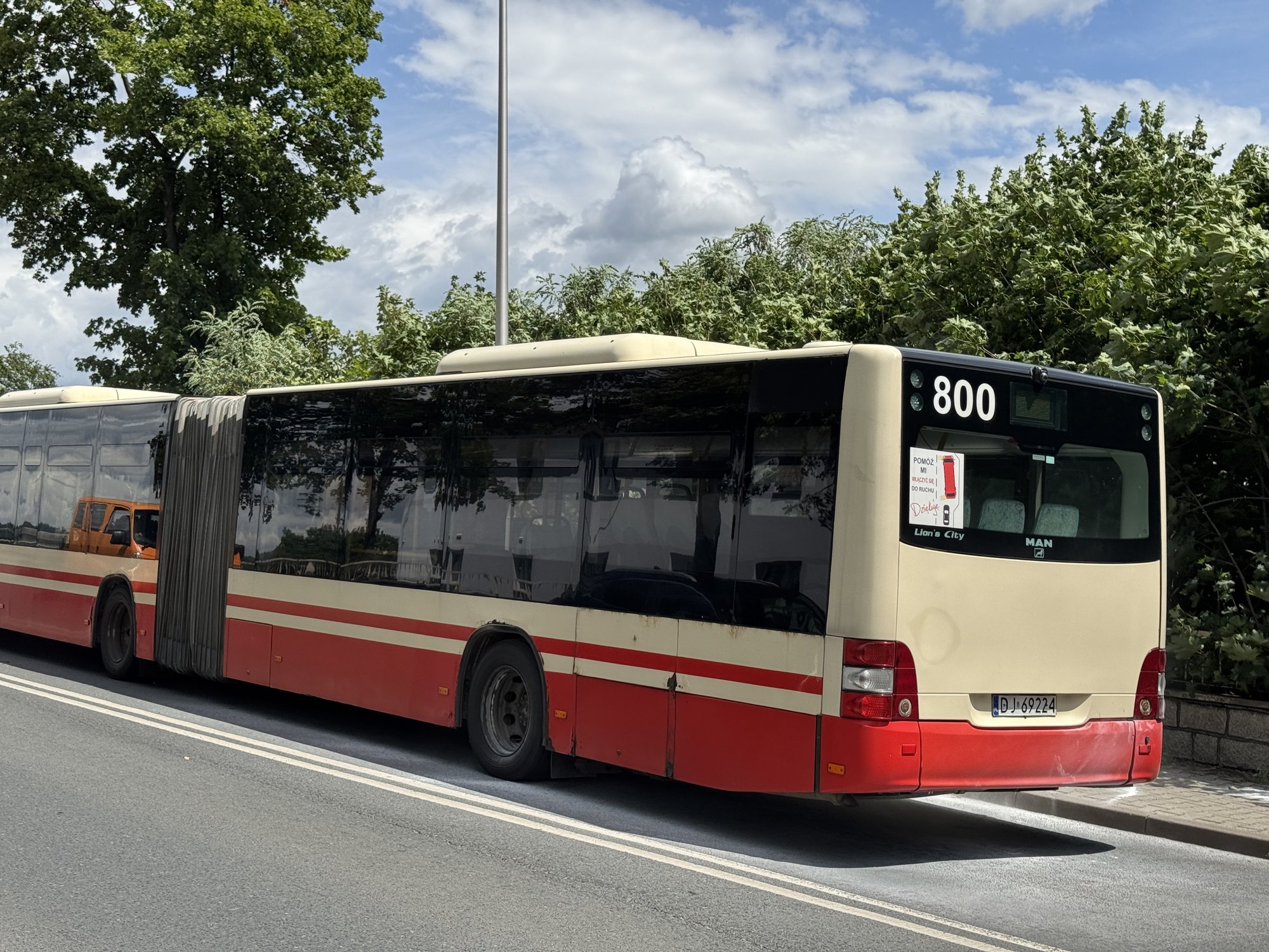 pozar-silnika-w-autobusie-134269