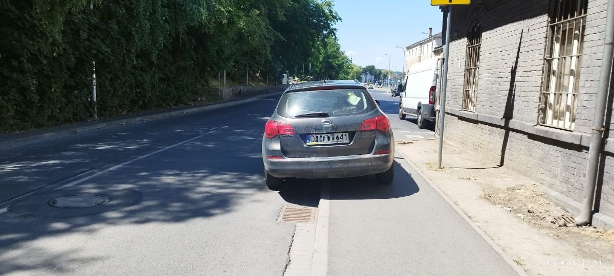 plaga-zego-parkowania-przy-dworcu-134281
