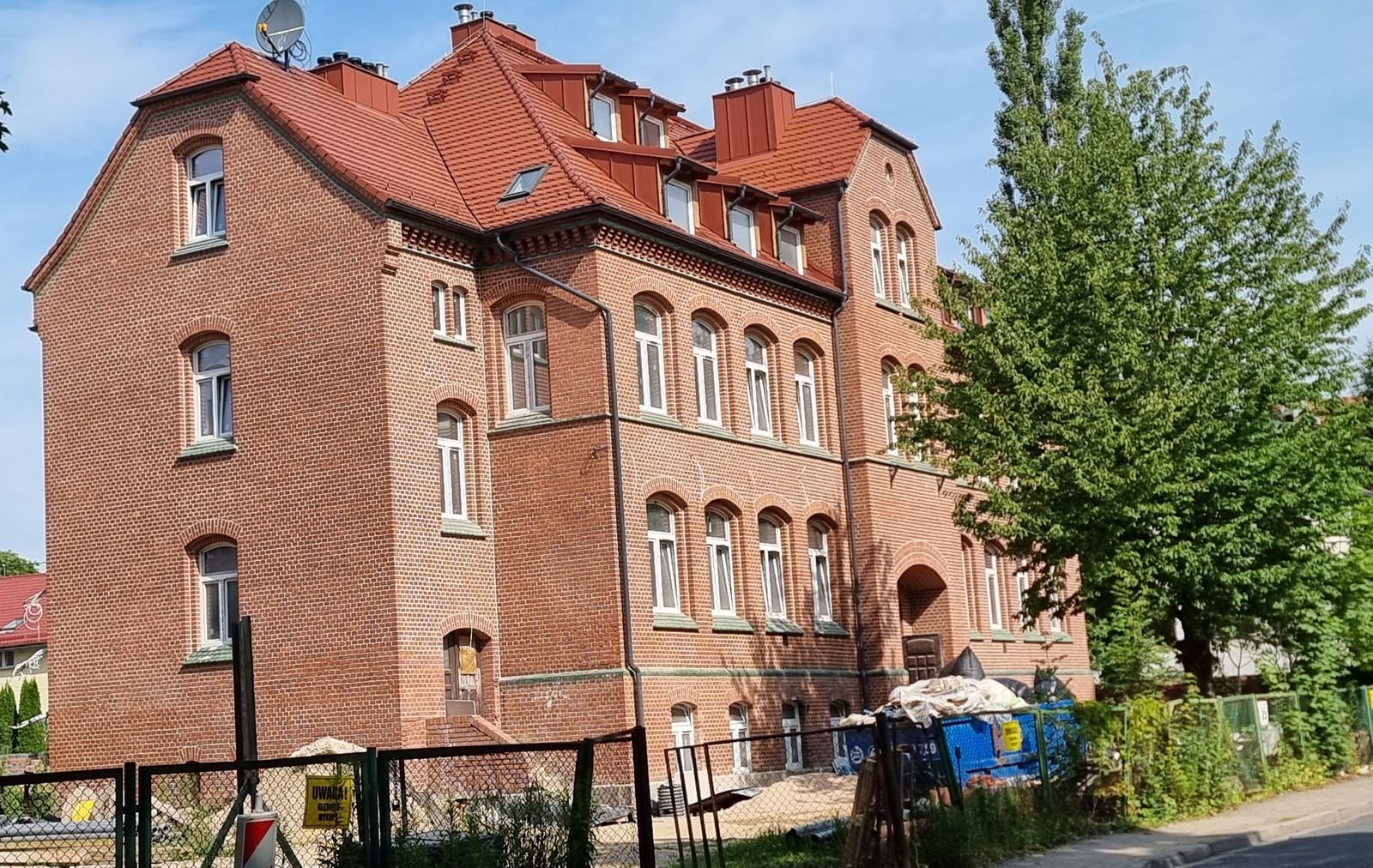 w-dawnej-szkole-beda-mieszkania-134423
