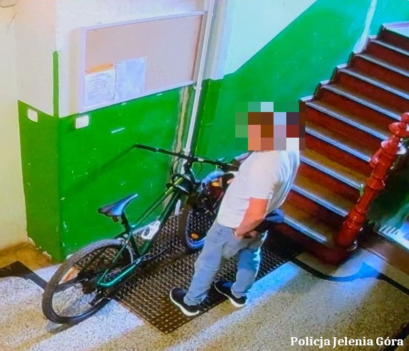 policjanci-odzyskali-skradziony-rower-i-zatrzymali-mezczyzne-podejrzanego-o-jego-kradziez-134960