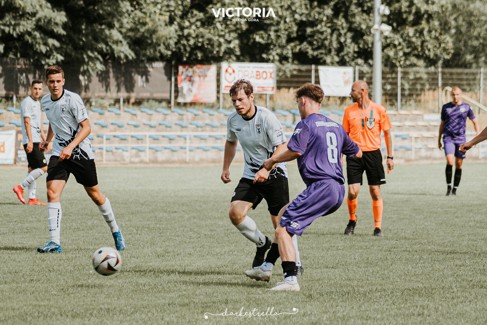 derby-dla-victorii-kolejna-porazka-spadkowicza-134997