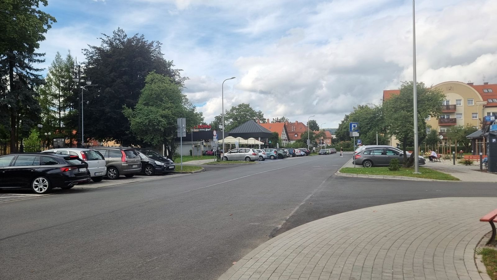 startuje-patna-strefa-parkowania-w-cieplicach-135166