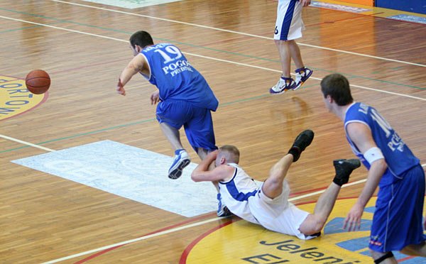 sudety-pokonay-przeciwnika-grajacego-ponizej-pasa-13519