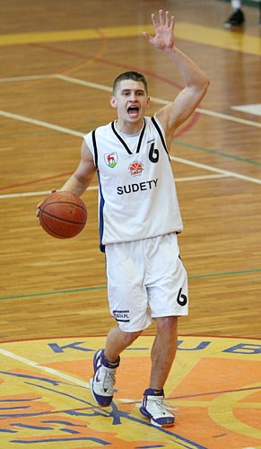 sudety-pokonay-przeciwnika-grajacego-ponizej-pasa-13519