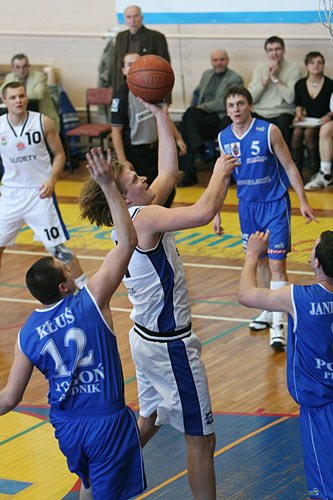 sudety-pokonay-przeciwnika-grajacego-ponizej-pasa-13519