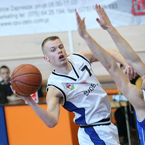 sudety-pokonay-przeciwnika-grajacego-ponizej-pasa-13519