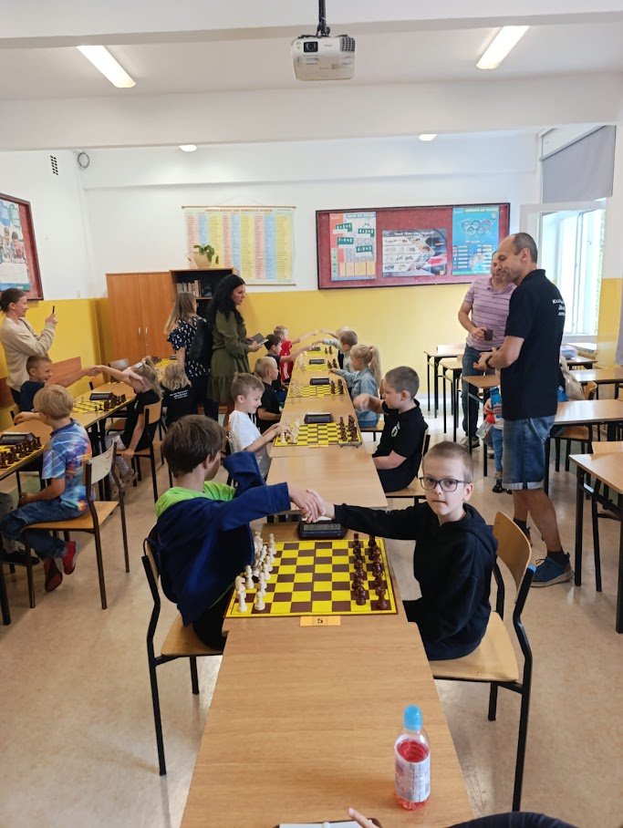zacieta-walka-o-prym-w-4-grupach-rozgrywkowych-135384