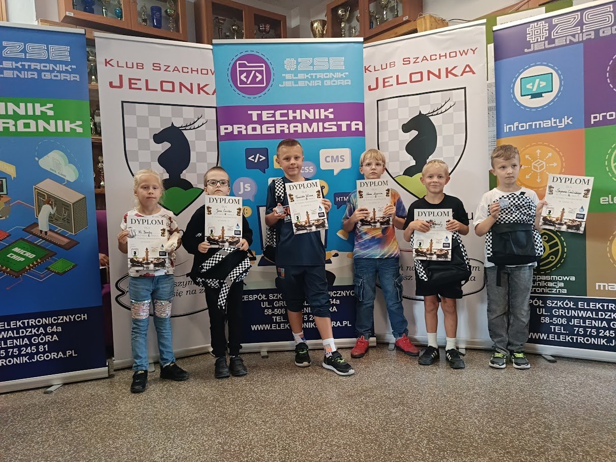zacieta-walka-o-prym-w-4-grupach-rozgrywkowych-135384
