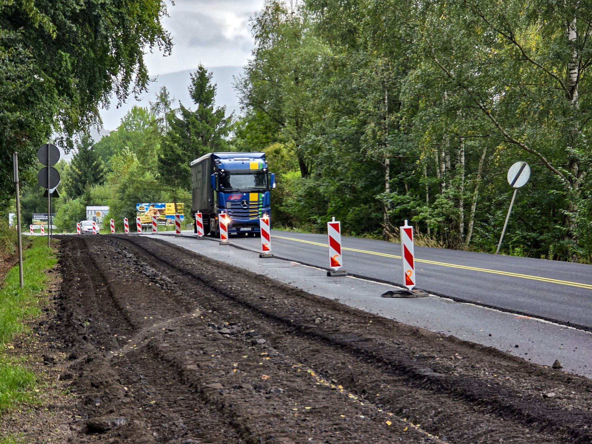 jest-juz-nowy-asfalt-na-drodze-wylotowej-na-zgorzelec-135491