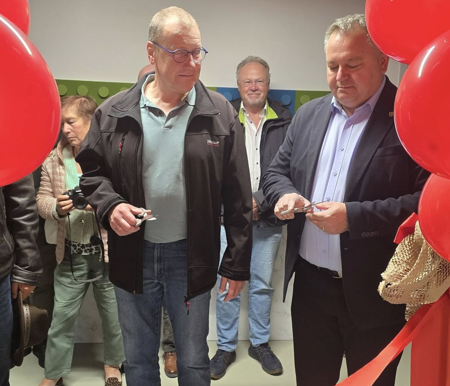 rotarianie-z-pomoca-dla-szkoy-w-omnicy-135493
