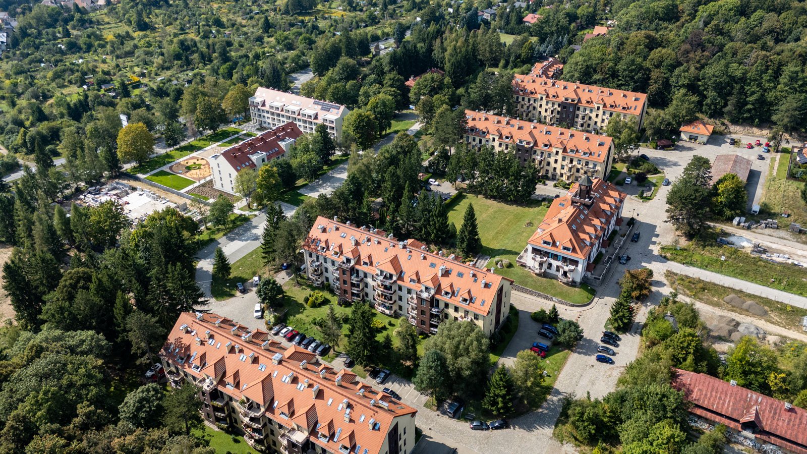 osiedle-sudecka-97-nowa-zielen-i-mieszkania-135640