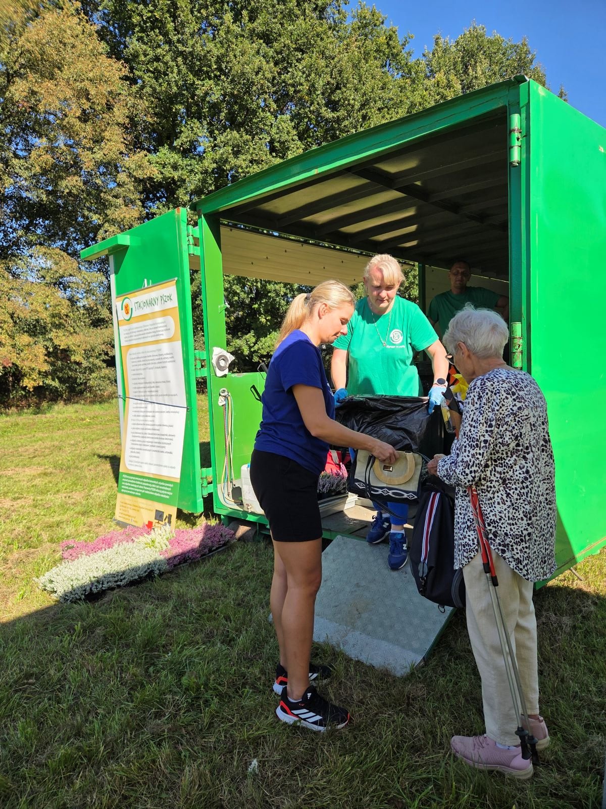 blisko-4-tysiace-osob-sprzatao-jelenia-gore-135711