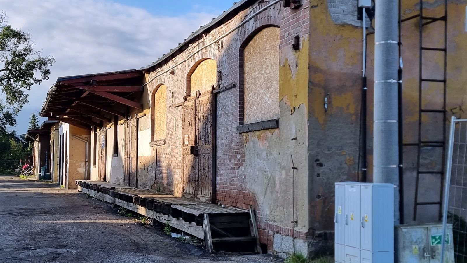 nieczynny-dworzec-ponownie-na-sprzedaz-135763