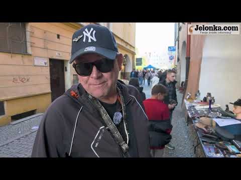 wojenne-slady-na-jarmarku-staroci-w-jeleniej-gorze-czapka-za-7-tys-z-135835