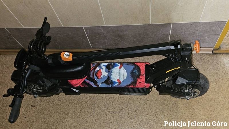 mezczyzna-podejrzany-o-kradziez-zatrzymany-przez-policjantow-136504