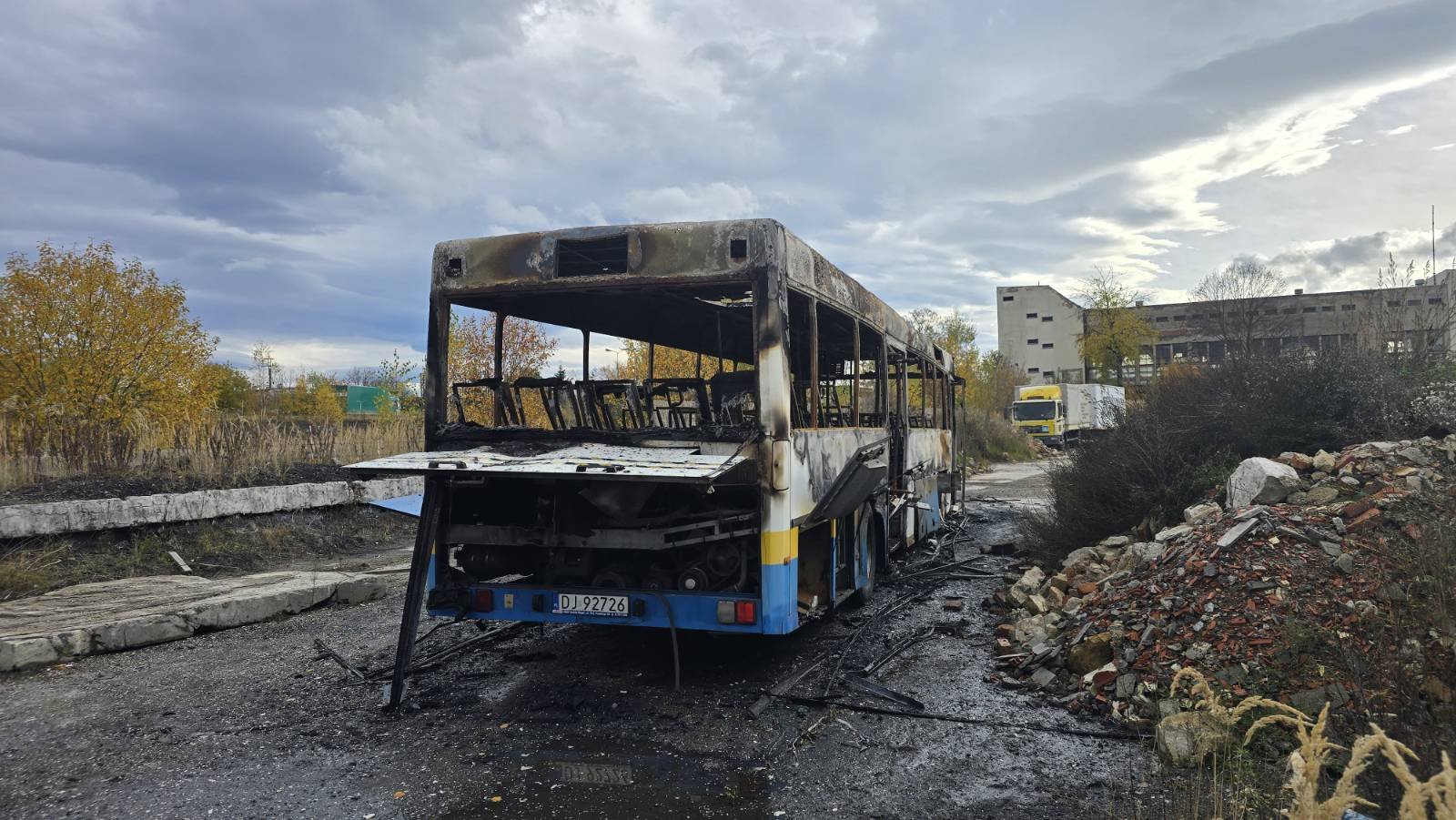 kto-podpali-autobus-do-nauki-jazdy-136534