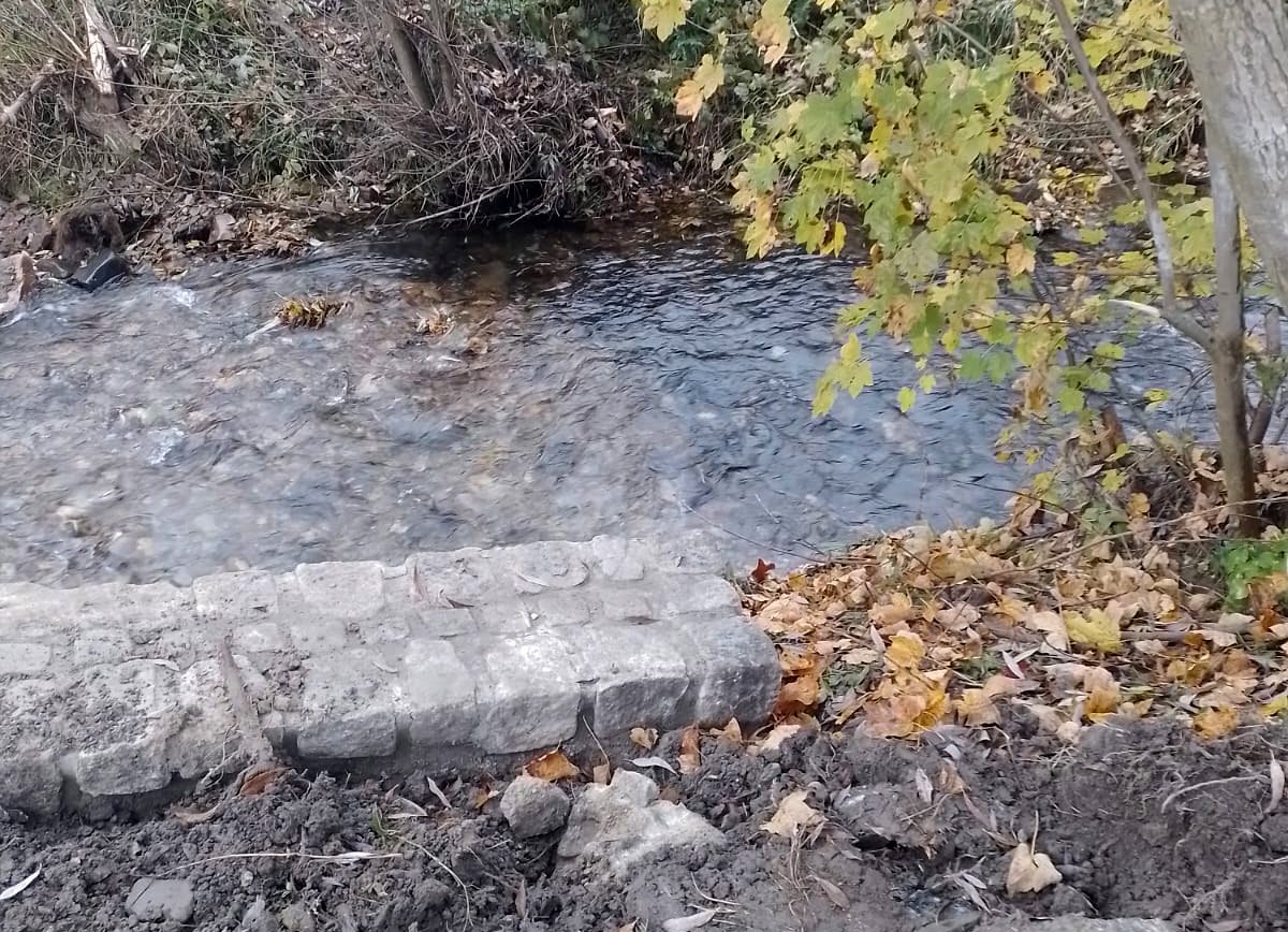 roboty-na-drodze-zniszczonej-przez-powodz-136566