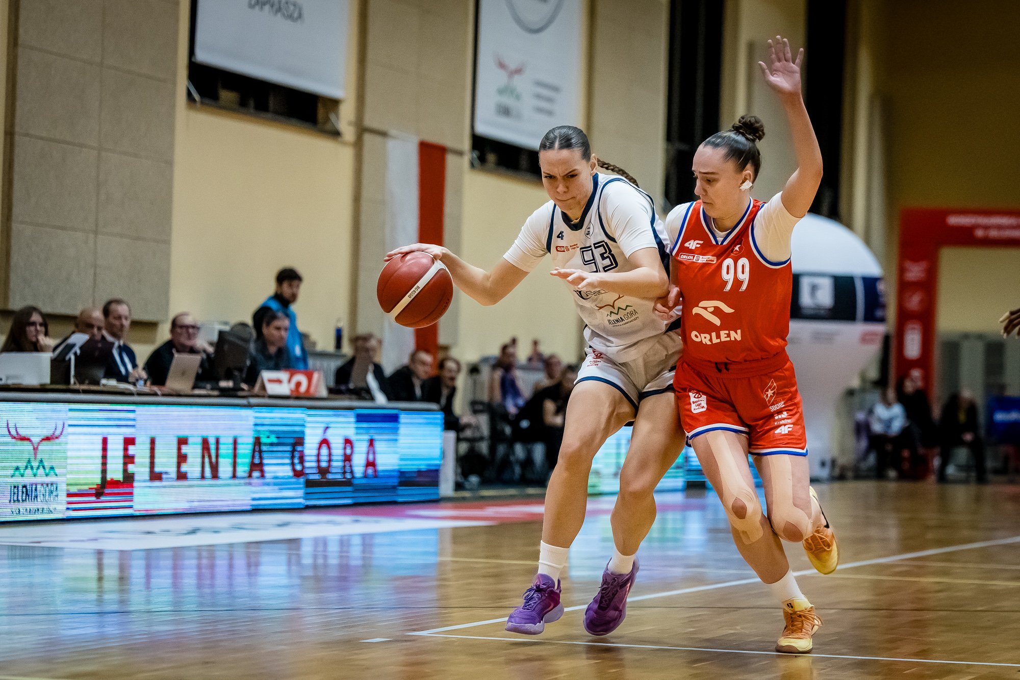 krakow-zdobywa-jelenia-gore-136744