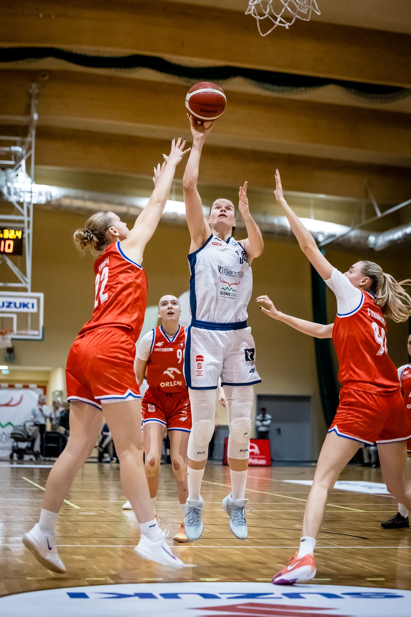 krakow-zdobywa-jelenia-gore-136744