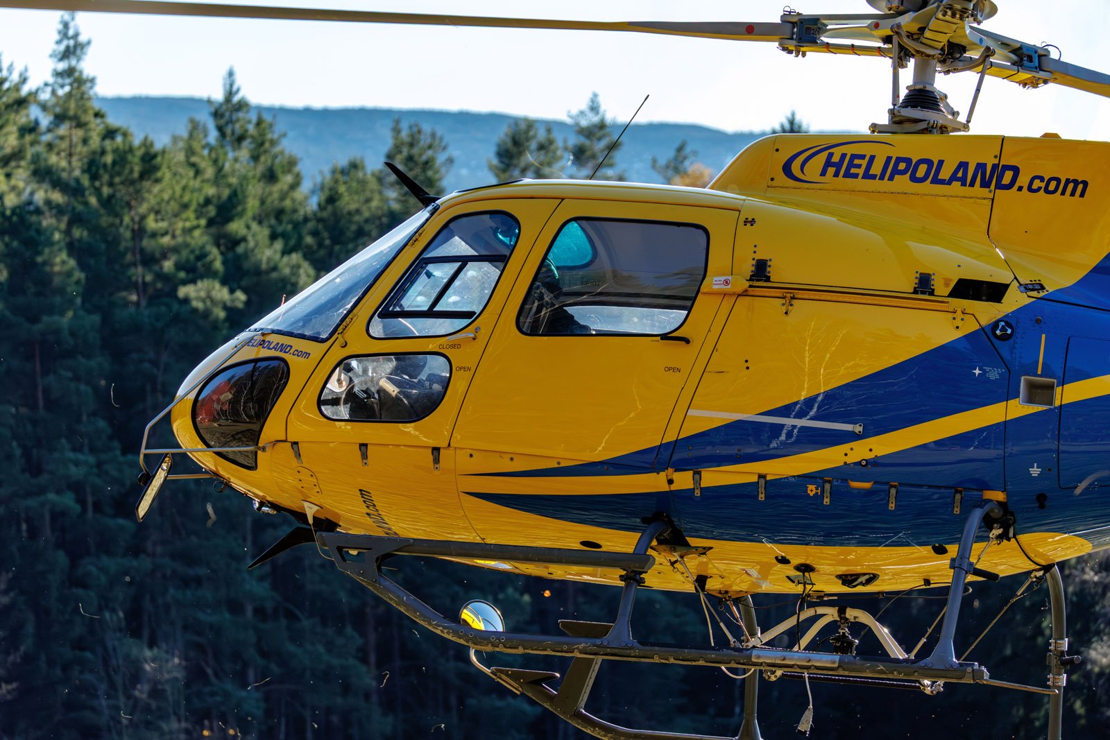 helikopter-nad-karkonoszami-136881