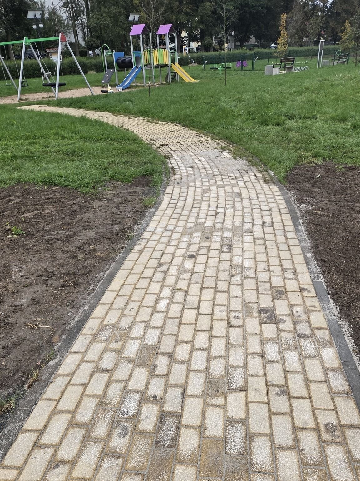 nowe-drogi-place-zabaw-i-parkingi-136962
