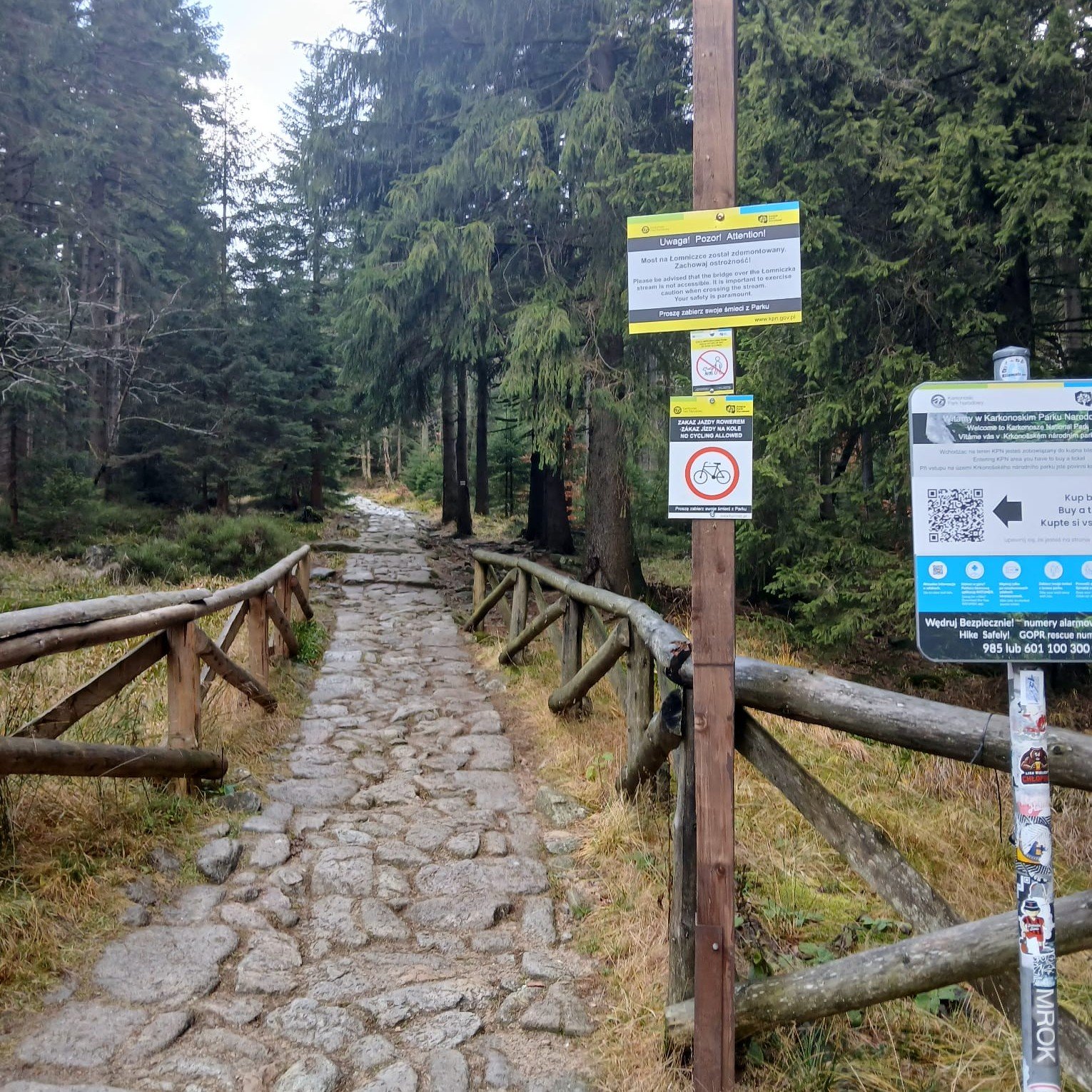 mostek-na-omniczce-zdemontowany-szlak-wciaz-otwarty-136985