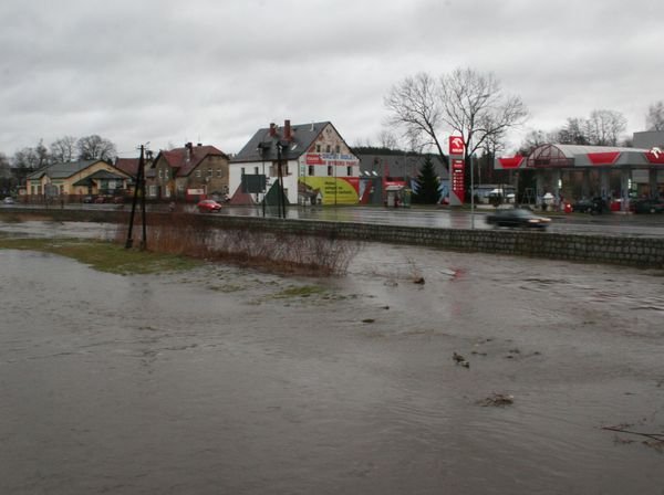grzmotney-marcowe-pioruny-alarm-przeciwopowodziowy-13711