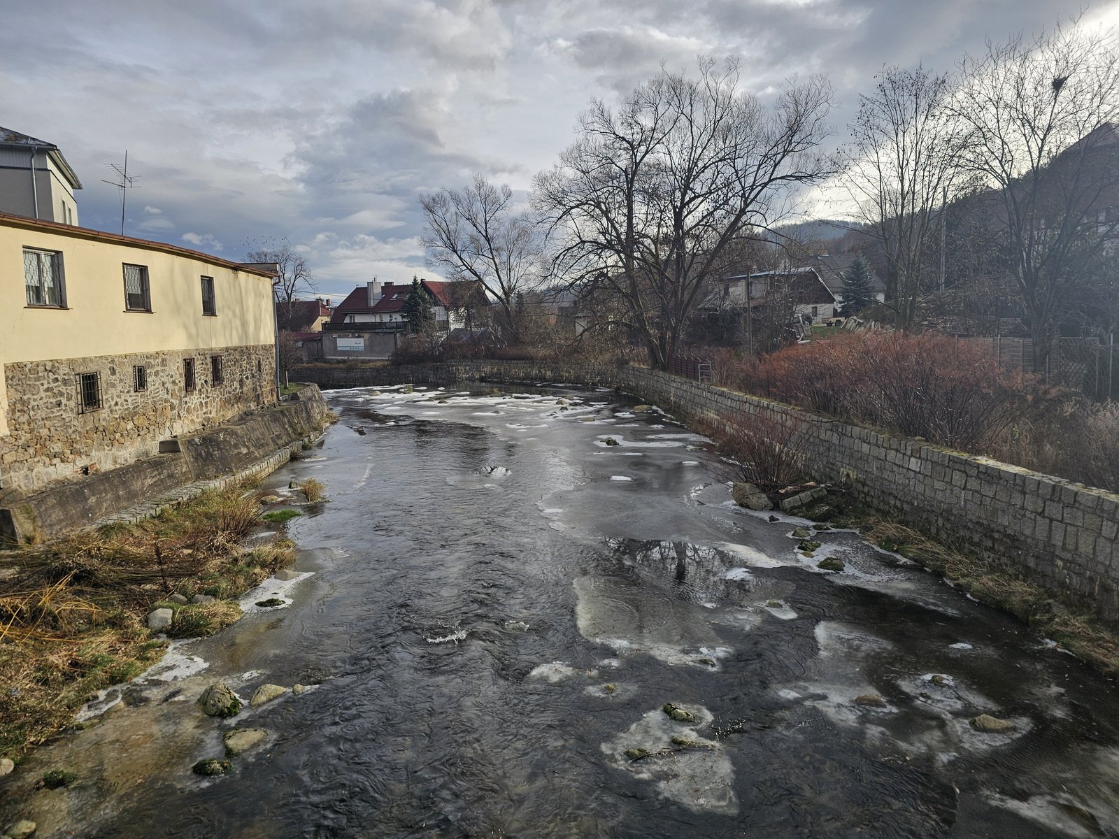 trwa-czyszczenie-kamiennej-w-piechowicach-137256