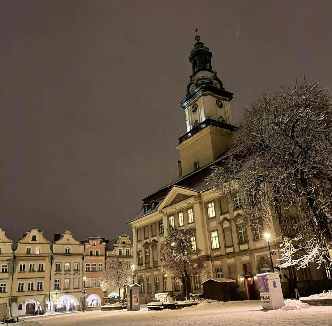 swietlna-przemiana-placu-ratuszowego-137322