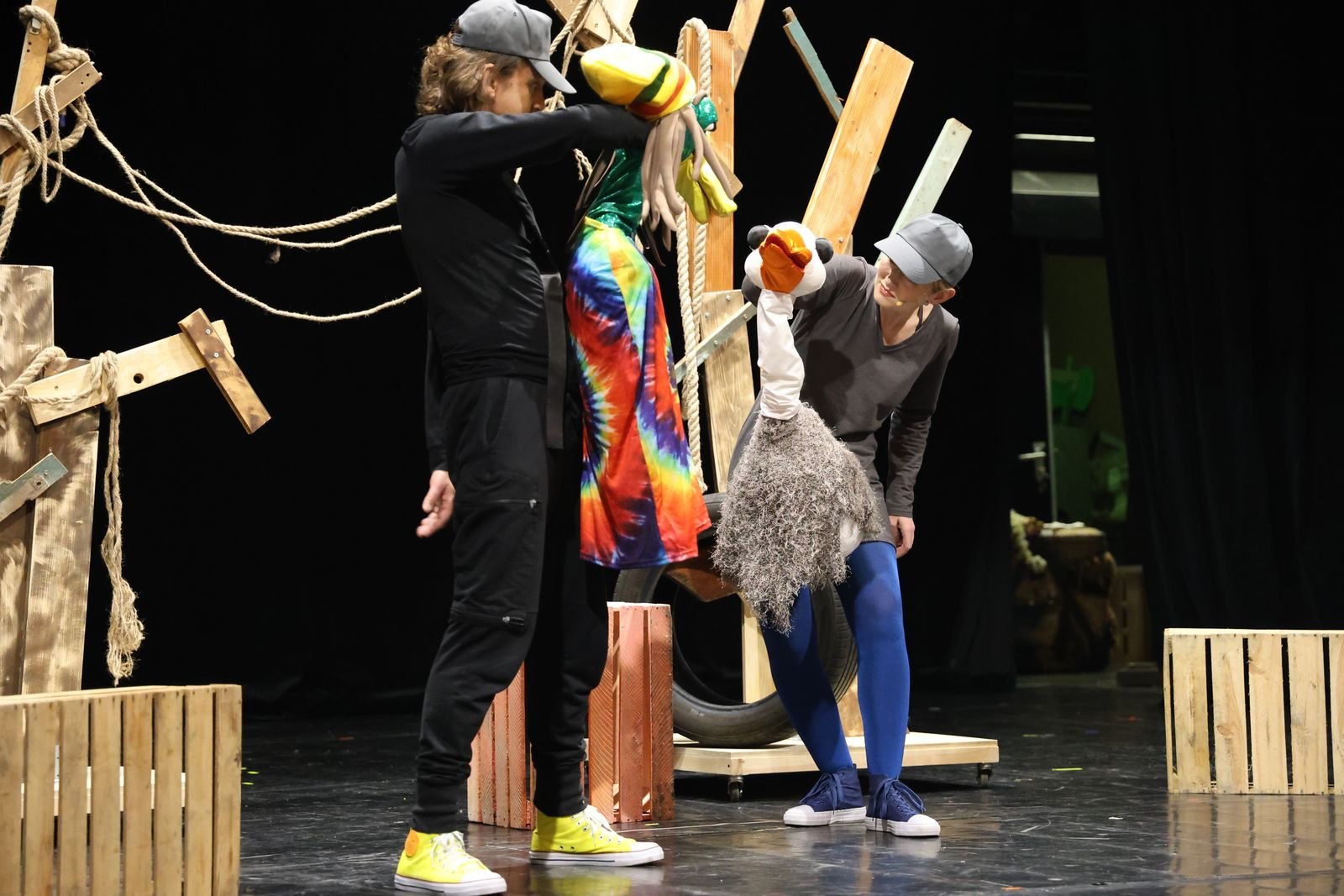 zdrojowy-teatr-animacji-otwiera-sezon-brzydkim-kaczatkiem-137323