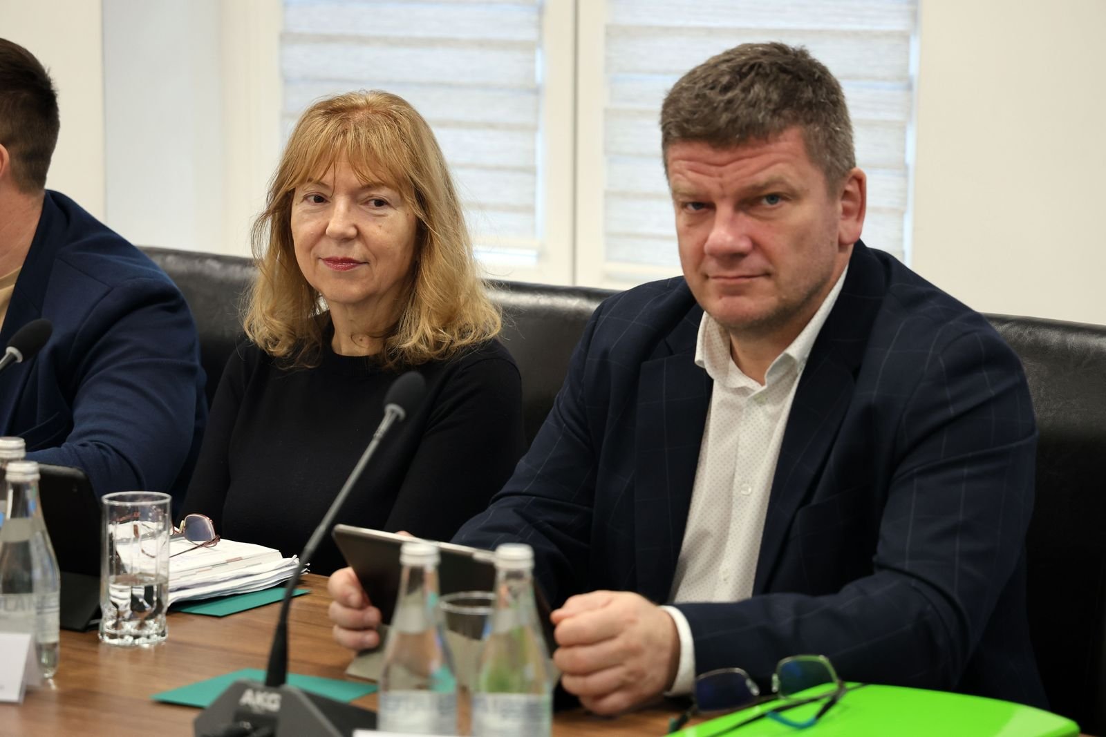 sesja-w-powiecie-nagrody-opaty-i-zmiany-w-budzecie-137357