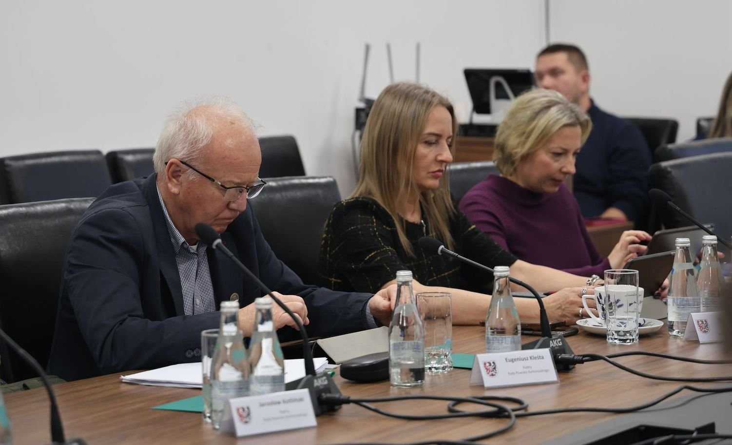 sesja-w-powiecie-nagrody-opaty-i-zmiany-w-budzecie-137357