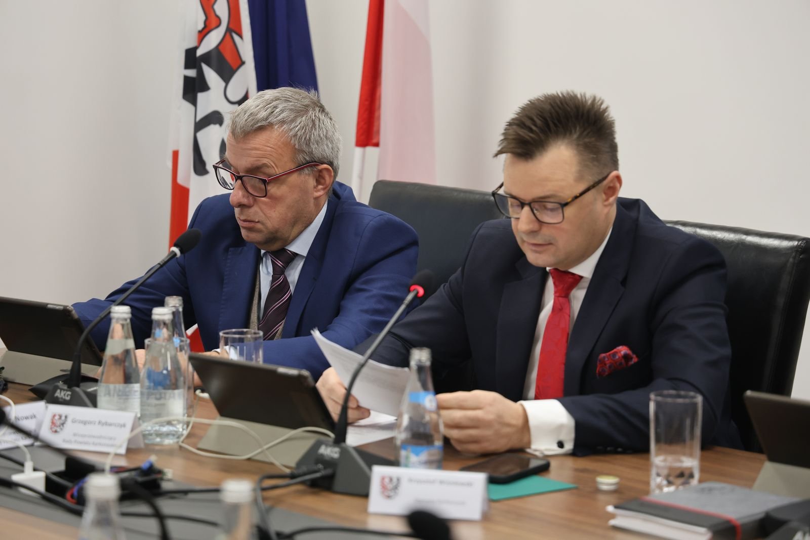 sesja-w-powiecie-nagrody-opaty-i-zmiany-w-budzecie-137357