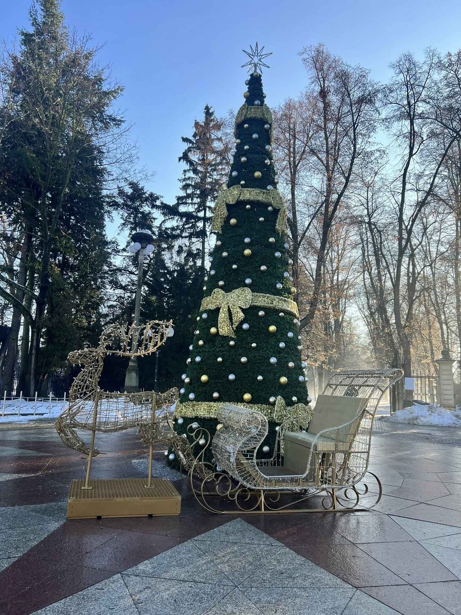 swiateczna-magia-rozswietli-plac-ratuszowy-137448