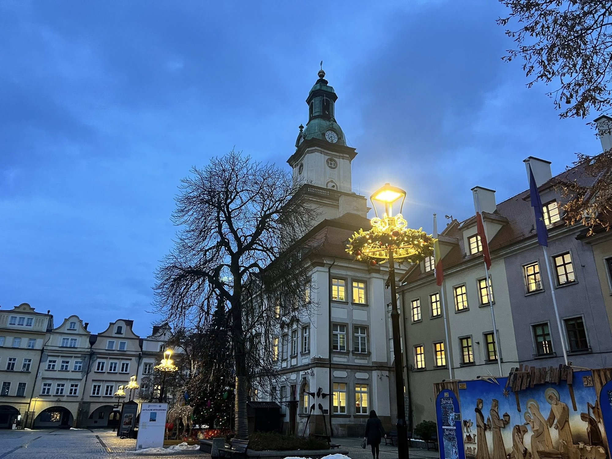centrum-swiatecznie-przystrojone-137486
