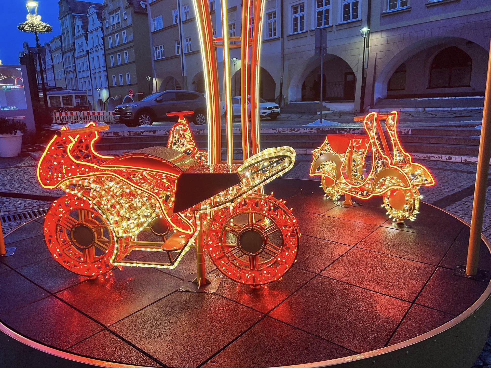 centrum-swiatecznie-przystrojone-137486