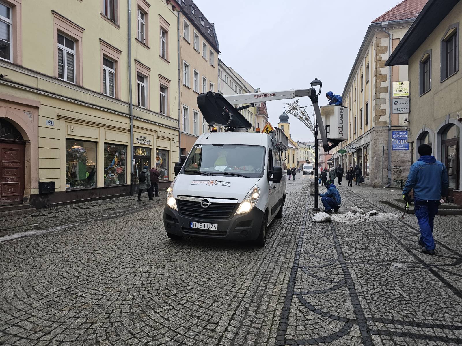 centrum-swiatecznie-przystrojone-137486