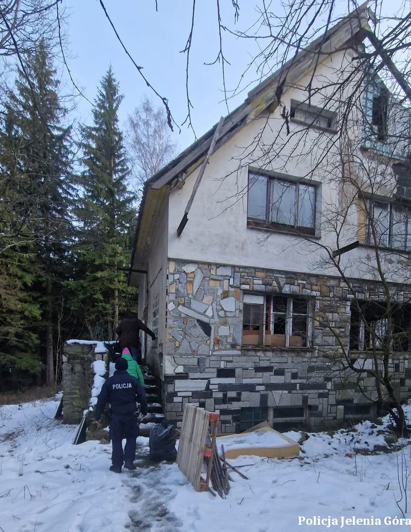 zimowe-patrole-w-karpaczu-wspolne-dziaania-by-ratowac-zycie-137504