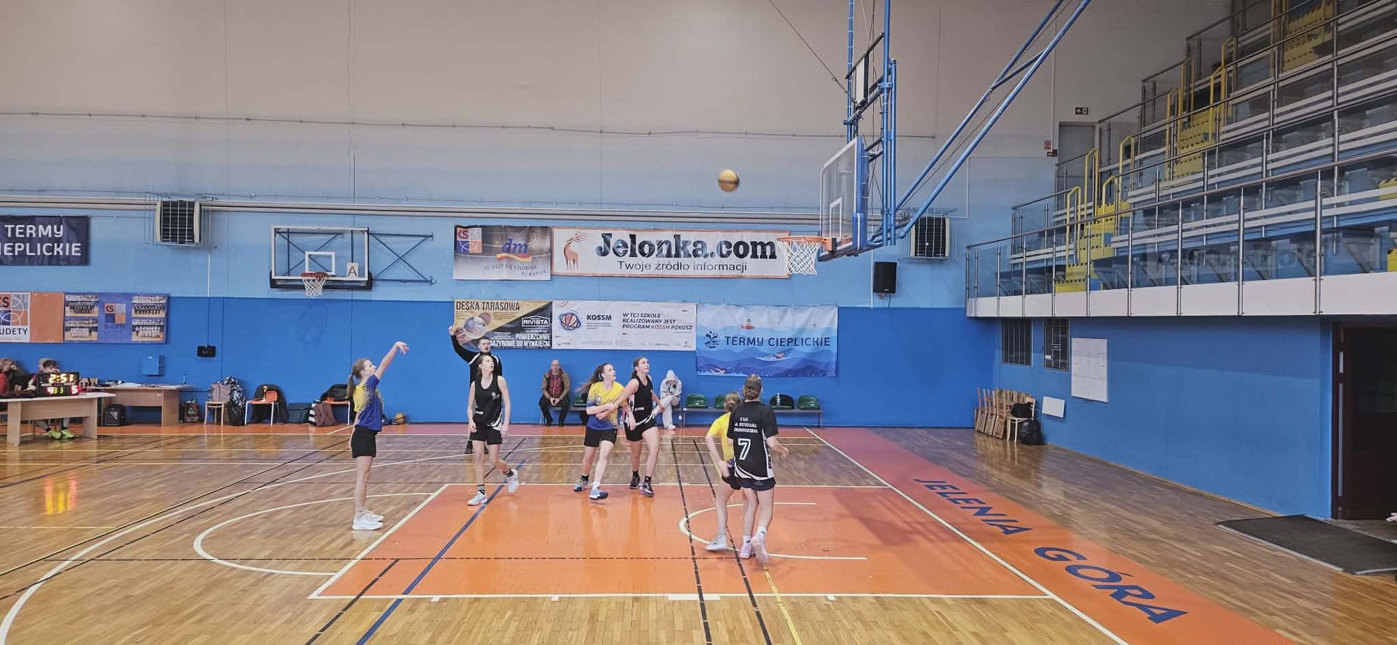 norwid-znow-bryluje-137568