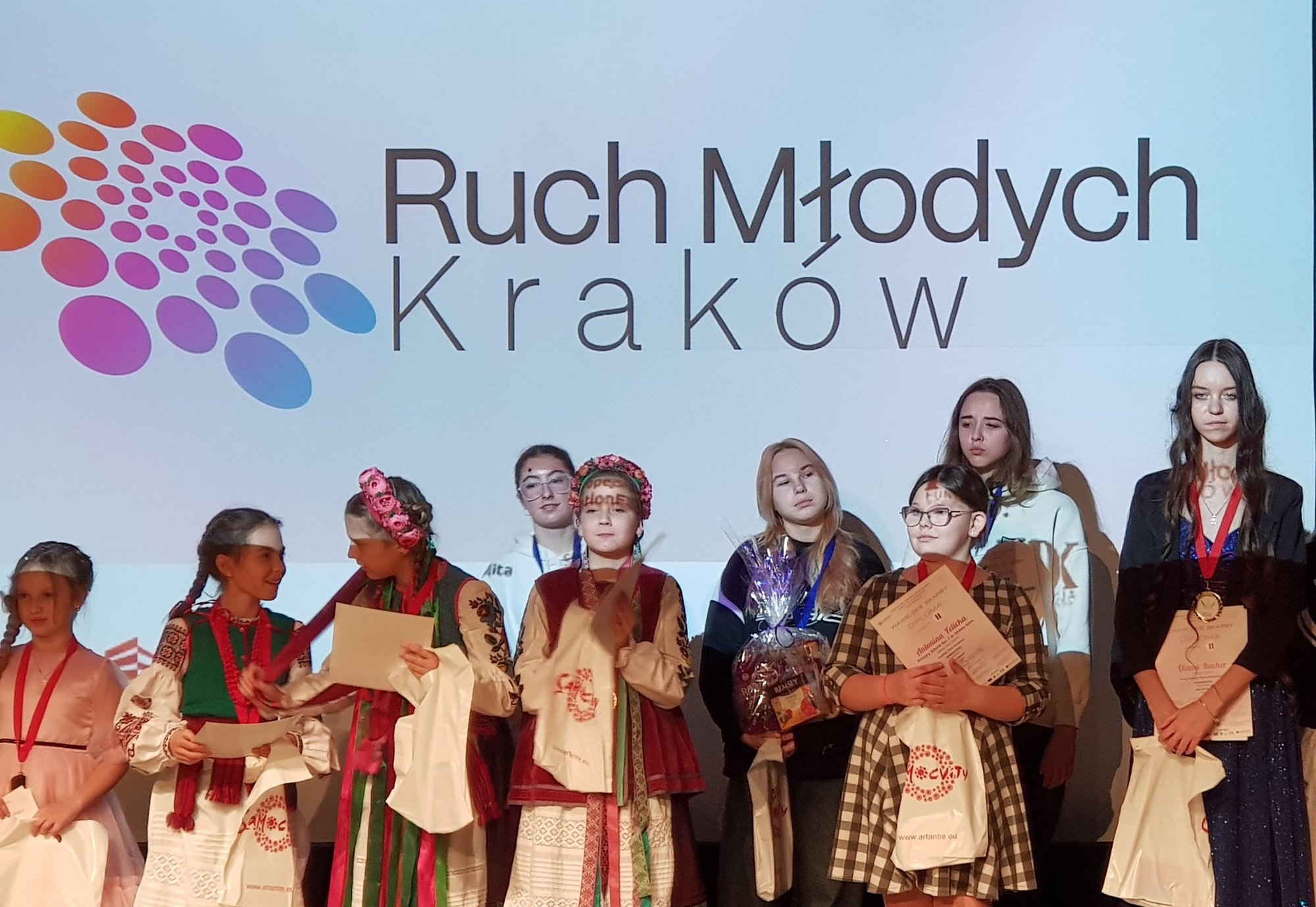 sukces-uczniow-siodemki-na-miedzynarodowym-festiwalu-w-krakowie-137582