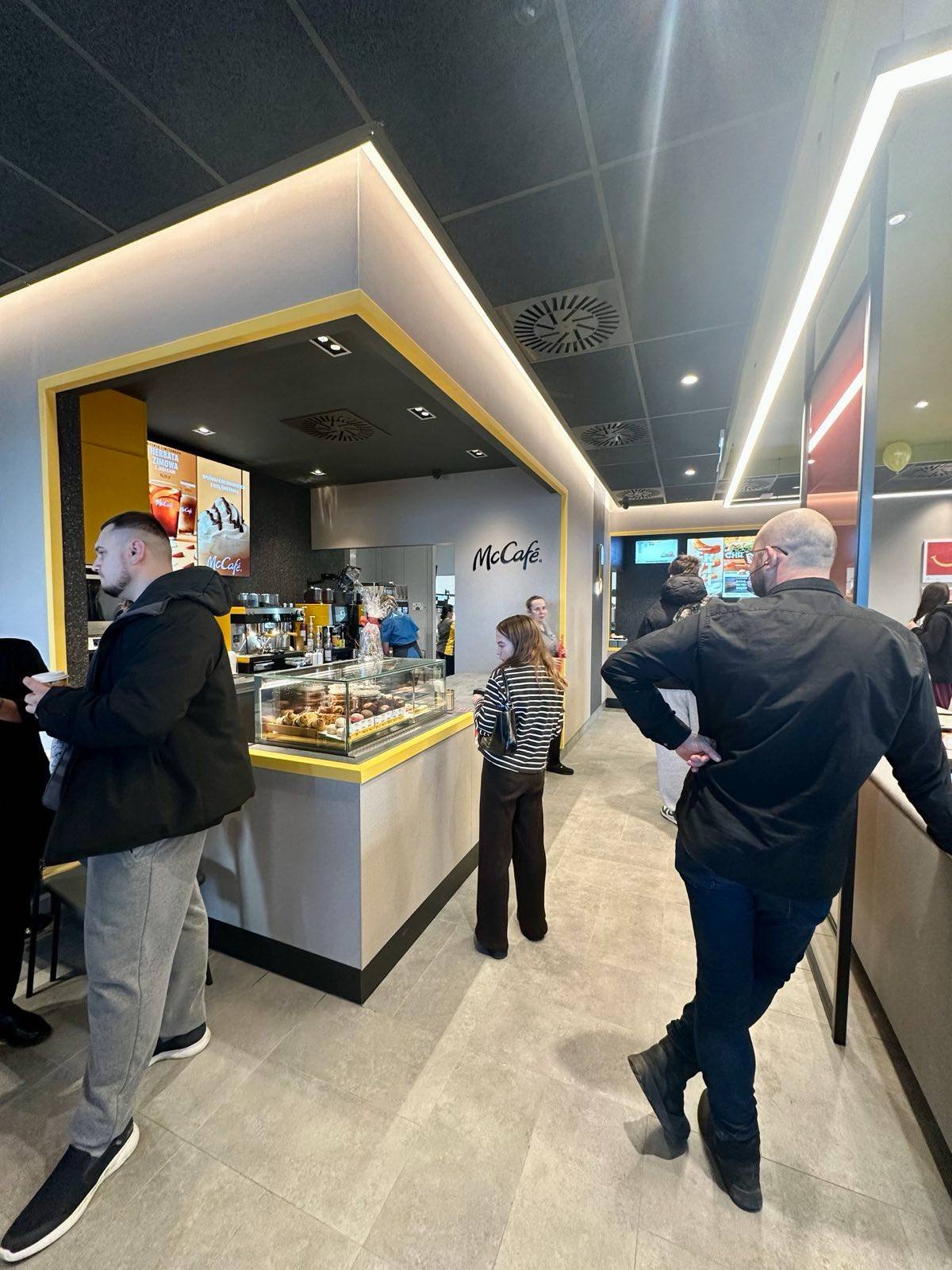 mcdonalds-w-jeleniej-gorze-ponownie-otwarty-137624